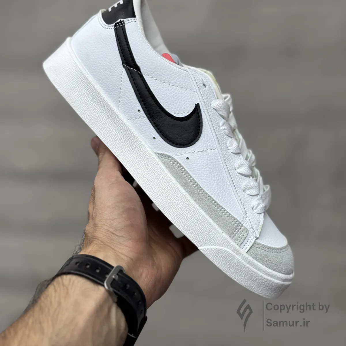 گالری تصاویر کتونی نایک بلیزر سفید مشکی ساق کوتاه